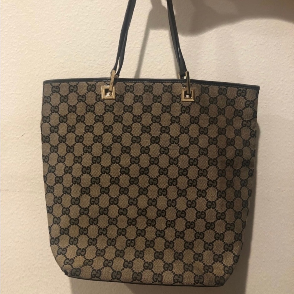 Gucci tote - MAKE OFFER!
